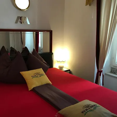 Paradiso アパート *