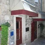 Apartment Paradiso *